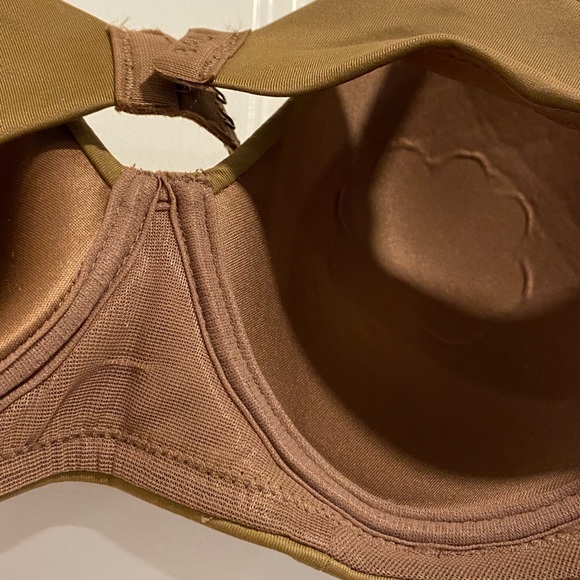 Bali Concealers Macy’s 34C WireFree Bronzed Bra NWT - Picture 4 of 9